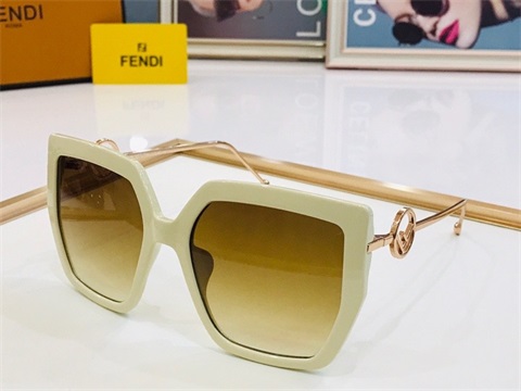 Fendi sunglass-574